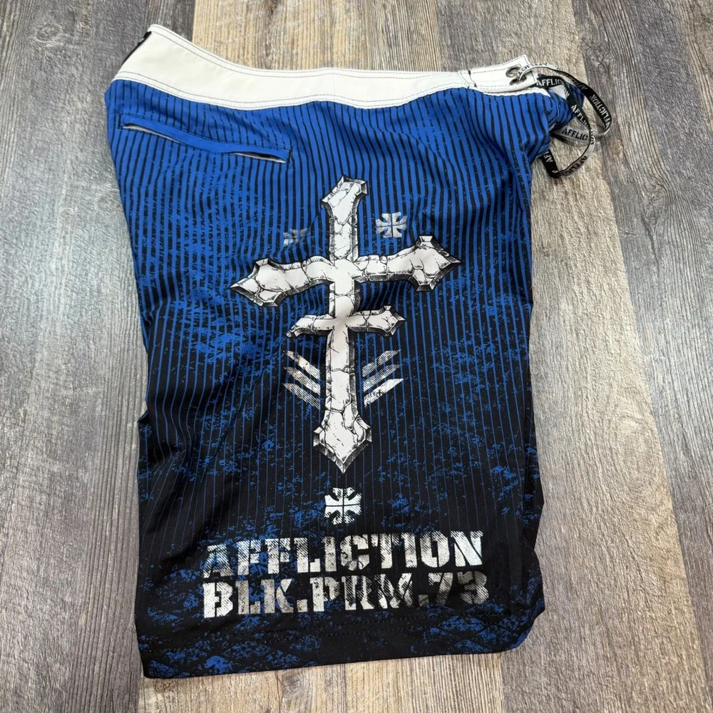 Affliction Board Shorts Men Size 30 Blue Black Skull Cross Winged Graphic MMA
